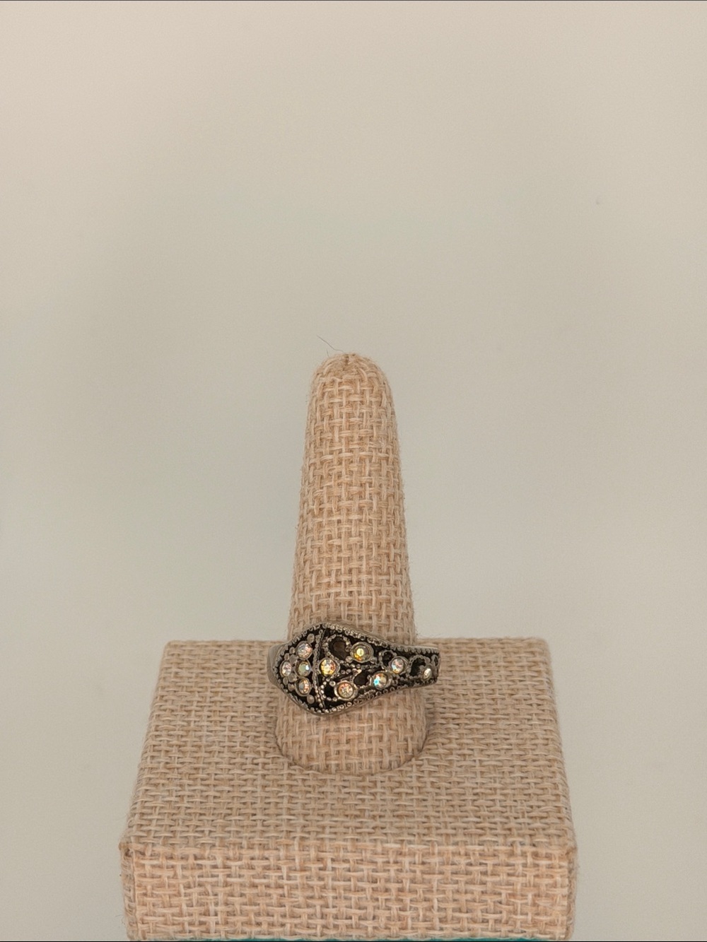 Vintage-Inspired Iridescent Crystal Cluster Pattern Ringin Silver(Vintage Color)